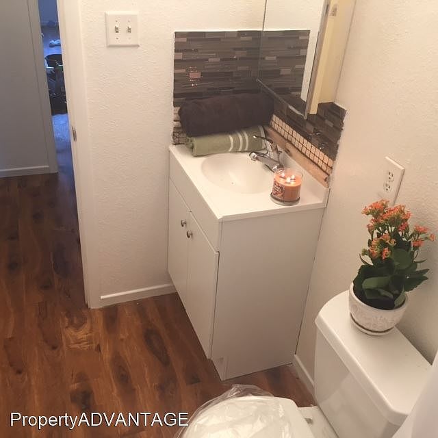 2nd image of 1007 Center Ave APT B