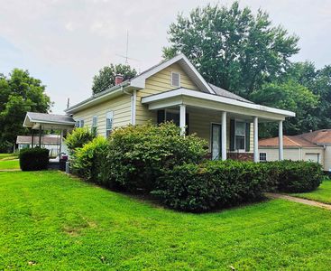 227 E Bennett St, Salem, IL, 62881
