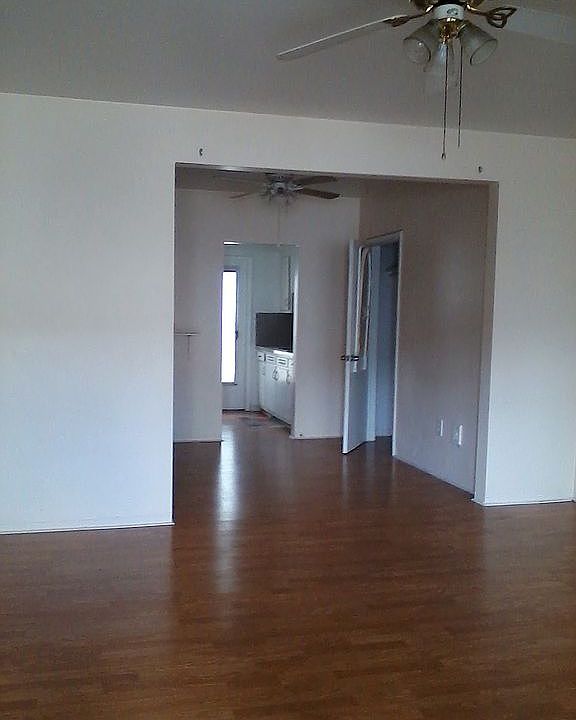 2nd image of 920 Meridian Avenue # 14 On Fl 2nd