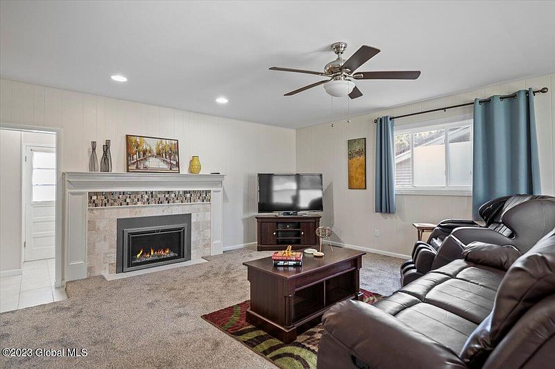 5th image of 32 E St Stephens Lane