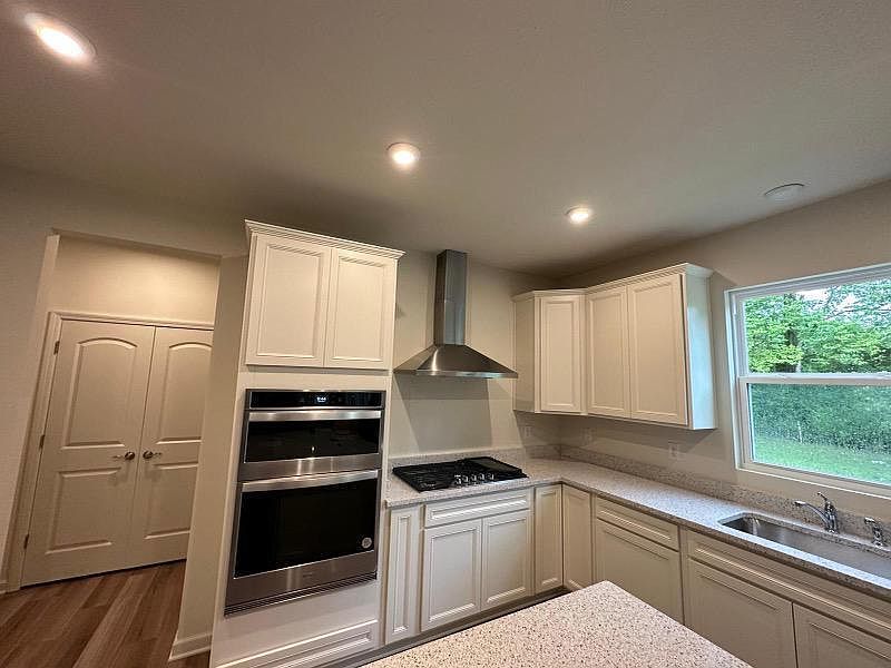 2nd image of 15413 Montfort Dr