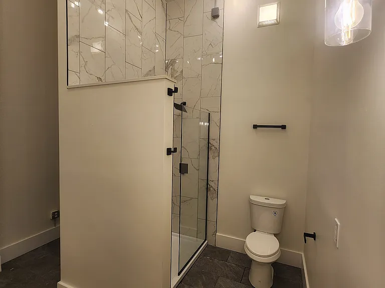 17 E Court St #43 — Photo 14