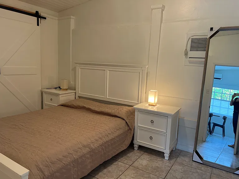 1137 SW 13th Ct #1 — Photo 5