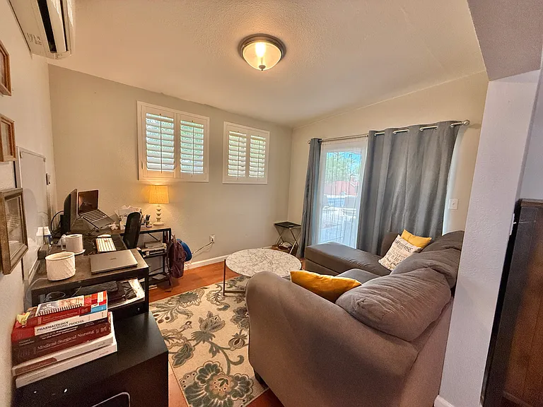 1120 S Hereford Ave — Photo 26