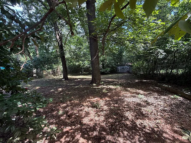 454 Forest Hills Dr — Photo 5