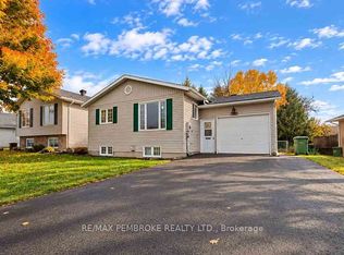 182 Market St, Pembroke, ON K8A 2H6