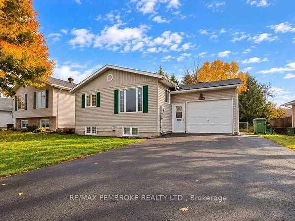 182 Market St, Pembroke, ON K8A 2H6