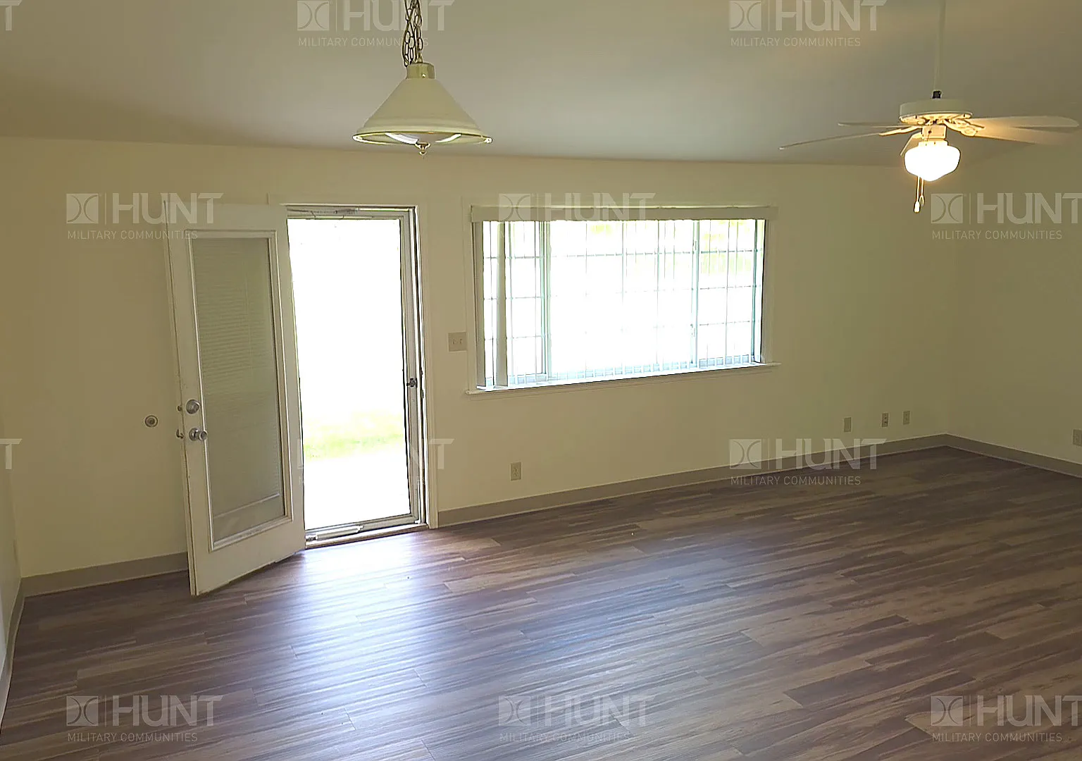 3 bed, 1336 sqft, $2,350 — Photo 4