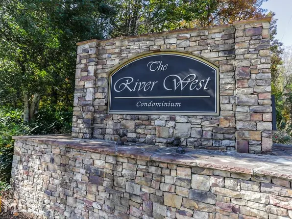 4246 River Green Dr NW, Atlanta, GA 30327