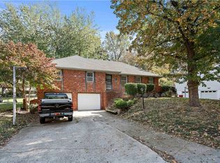 1104 SW 15th St, Blue Springs, MO 64015