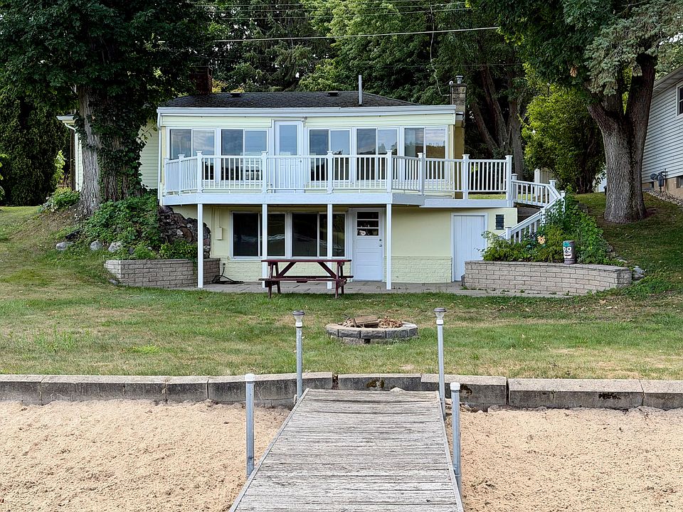 1st image of 8980 Loveless Dr NE