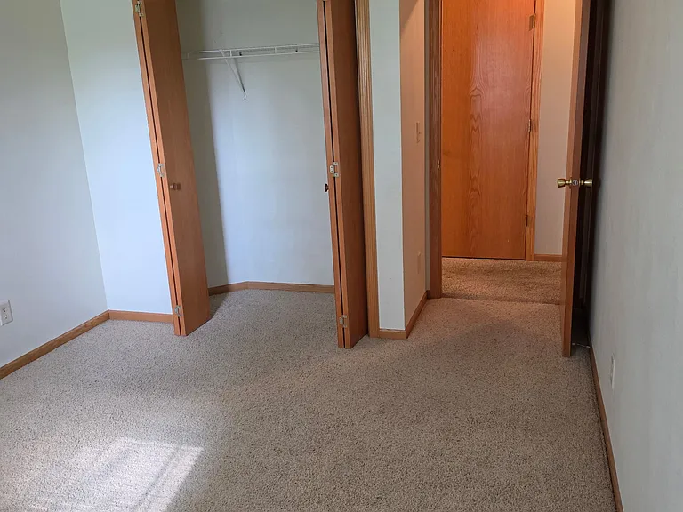 1008 Georgene St — Photo 16