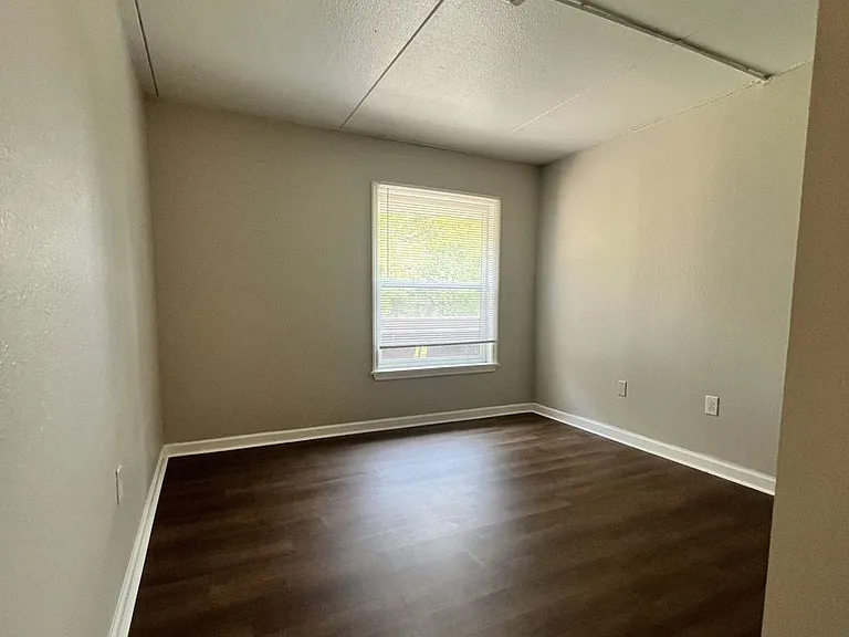 Ridge Terrace Apartments — Photo 27