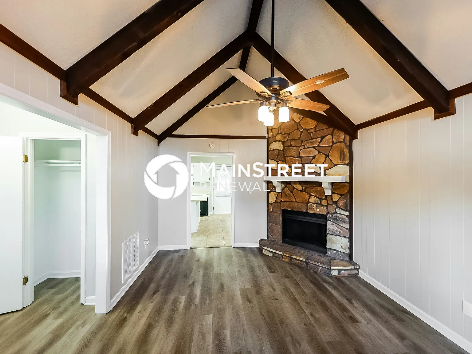 3010 Lone Oak Rd — Photo 4