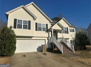 6370 Compass Dr, Flowery Branch, GA 30542