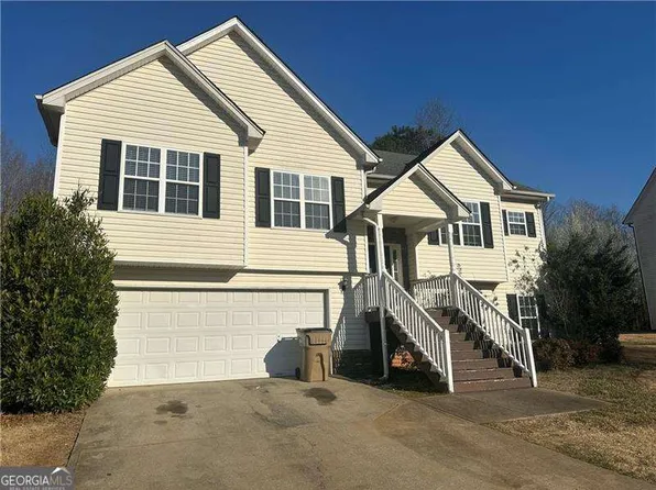 6370 Compass Dr, Flowery Branch, GA 30542