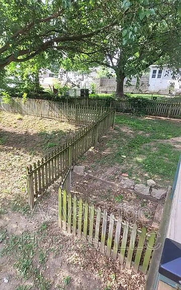 105 Brooklyn Ave — Photo 9