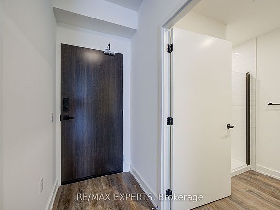5th image of 2475 Old Bronte Rd #515