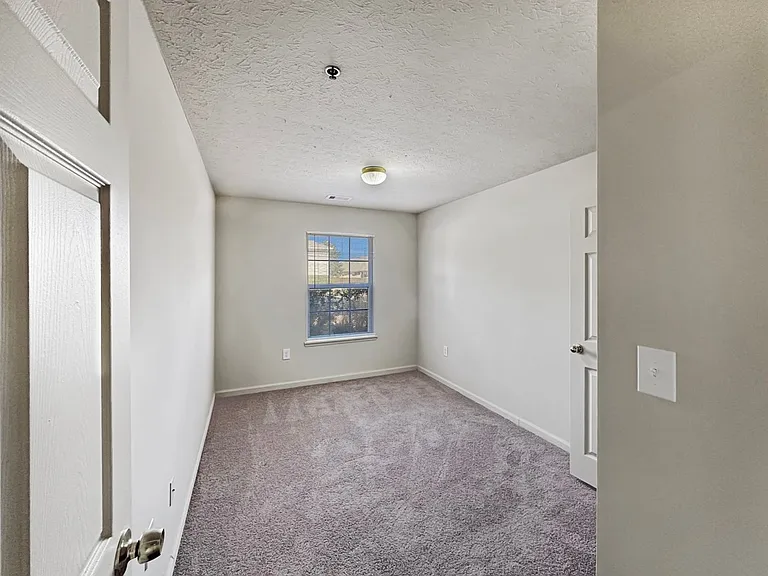 19364 Chelsey Dr — Photo 14