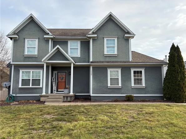 1200 N 1st St E, Louisburg, KS 66053