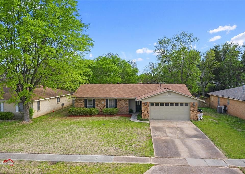1st image of 2526 Tilman Dr