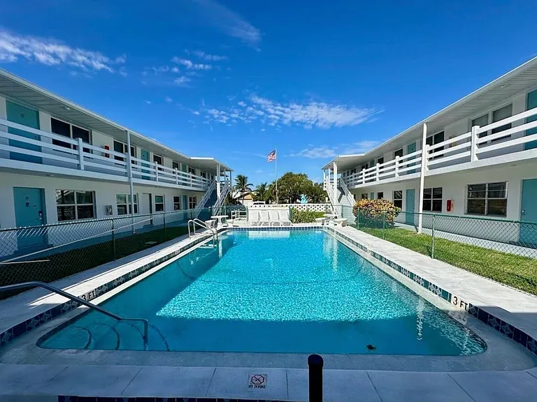215 Circle Dr #25 — Photo 10