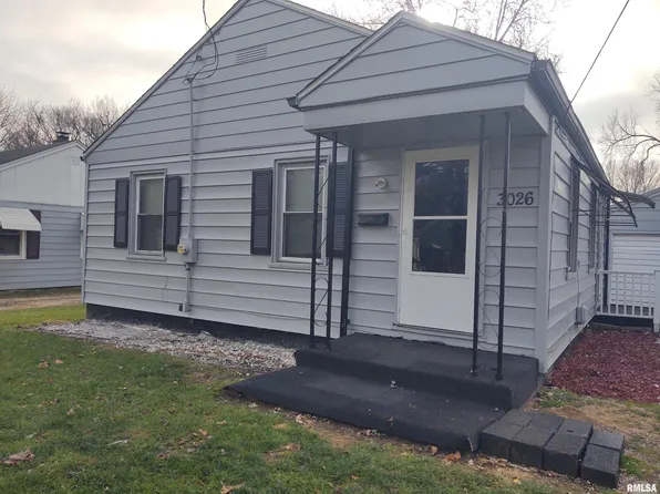 3026 W Ann St, Peoria, IL 61605