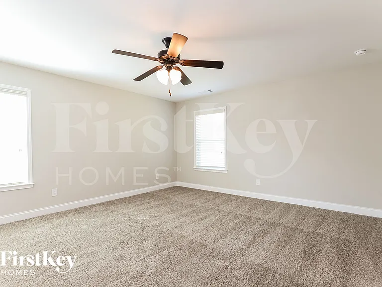 4313 Yonah Park — Photo 8