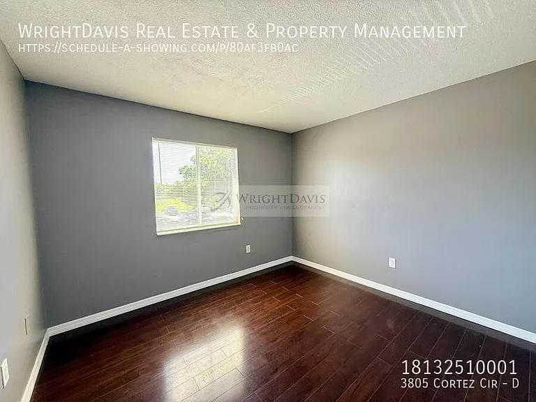 3805 Cortez Cir #D — Photo 16