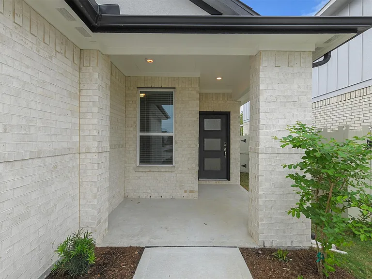 17418 Rosette Grass Dr — Photo 3