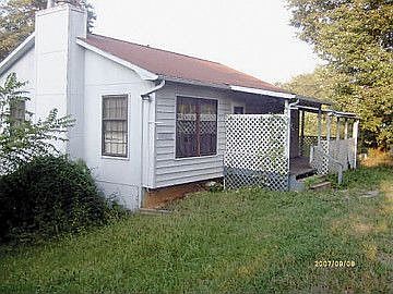 2nd image of 1004 Lucius Beasley Rd