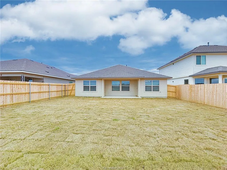 6172 Darlington Ave — Photo 18