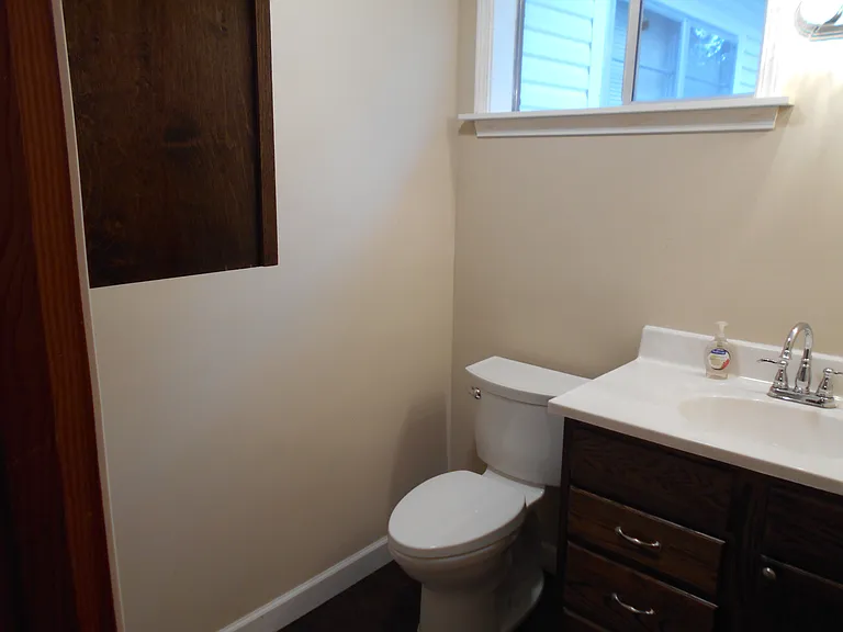 8716 Westwood Ave — Photo 14