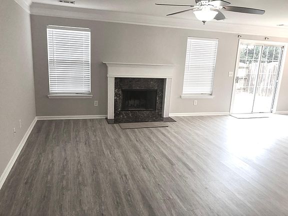 Family room with LV planking