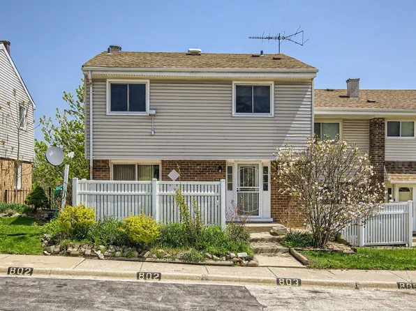 806 White Oak Ln, University Park, IL 60484