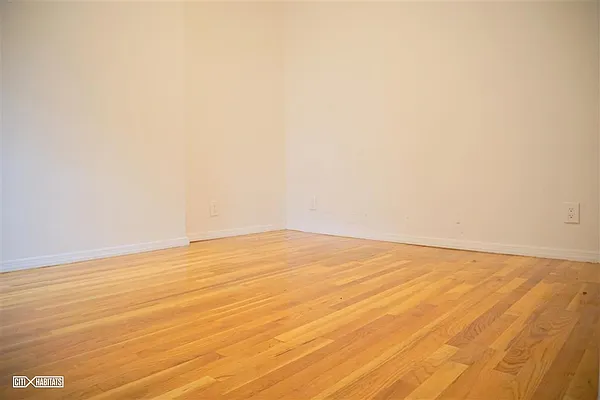 Rented by Citi Habitats | media 8