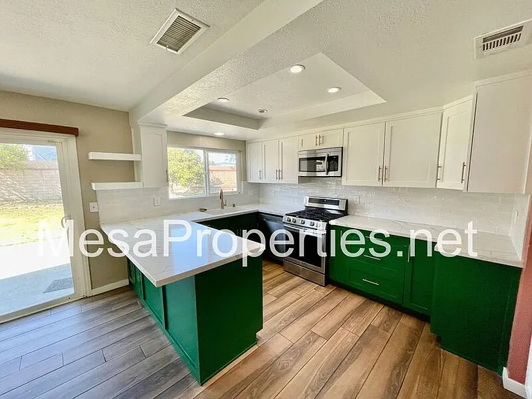 16140 Rosemary Dr — Photo 10