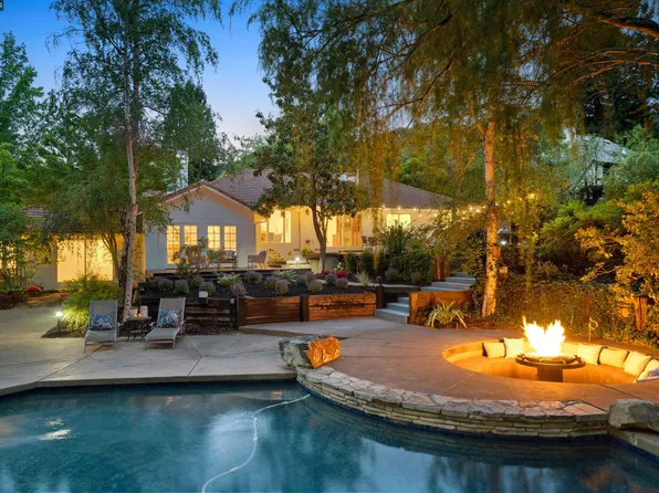 367 Dalewood Dr, Orinda, CA 94563