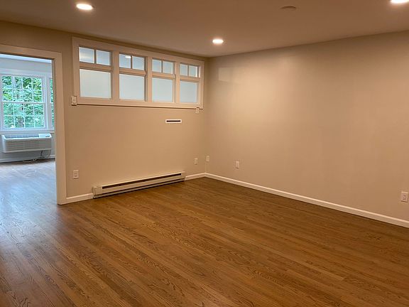 3rd image of 58 Fountain St #208
