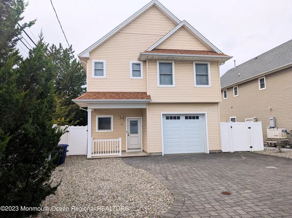 61 Las Vegas Road, Lavallette, NJ 08735