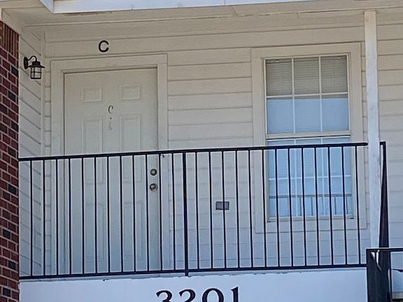 2nd image of 3201 Hereford Ln #C