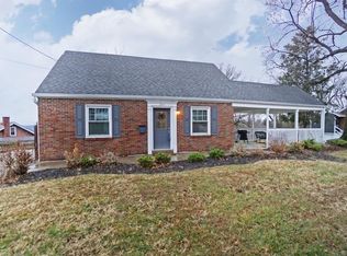 221 Harvest Ln, Cincinnati, OH 45237