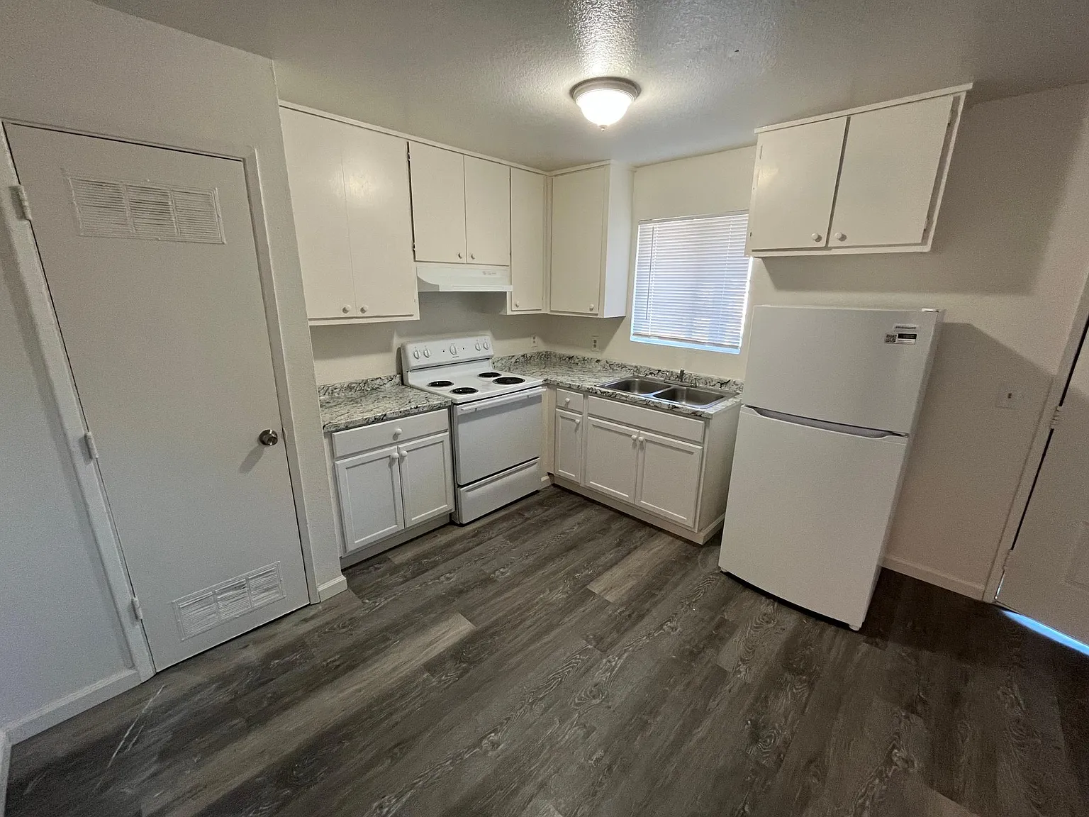 5592 Arboga Rd — Photo 1