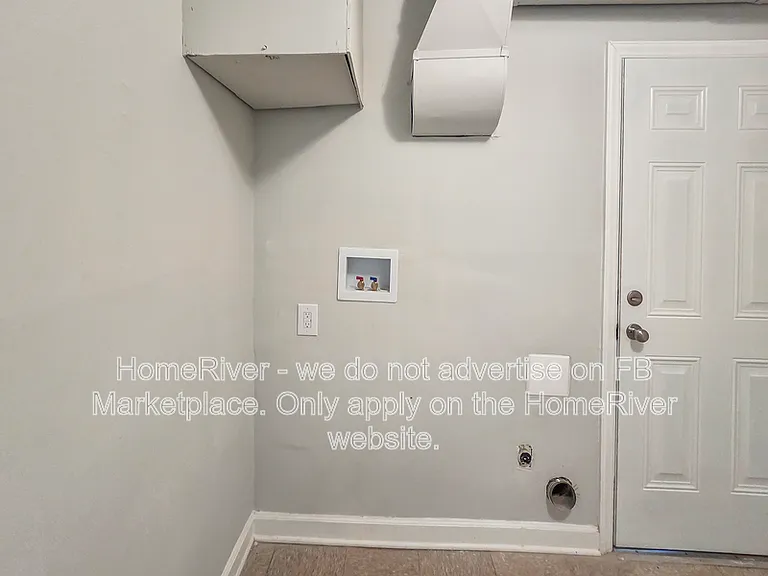 3002 Club Dr — Photo 11