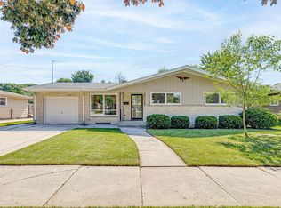 2735 S 16th St, Sheboygan, WI 53081