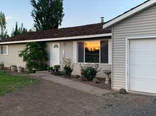2131 Saint Hilaire Rd, Moxee, WA 98936