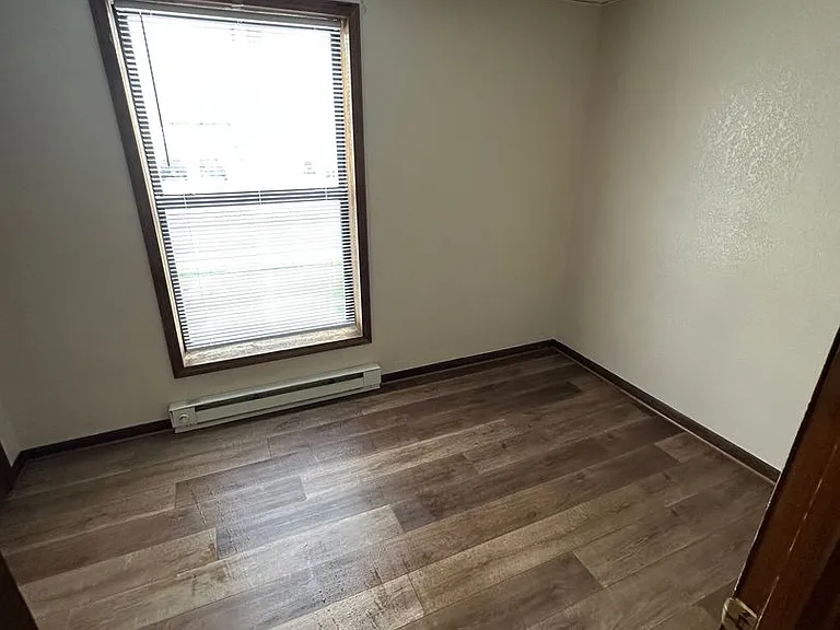701 N State St — Photo 6