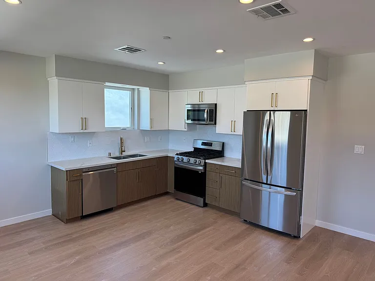 4820 S Slauson Ave #4822 — Photo 3