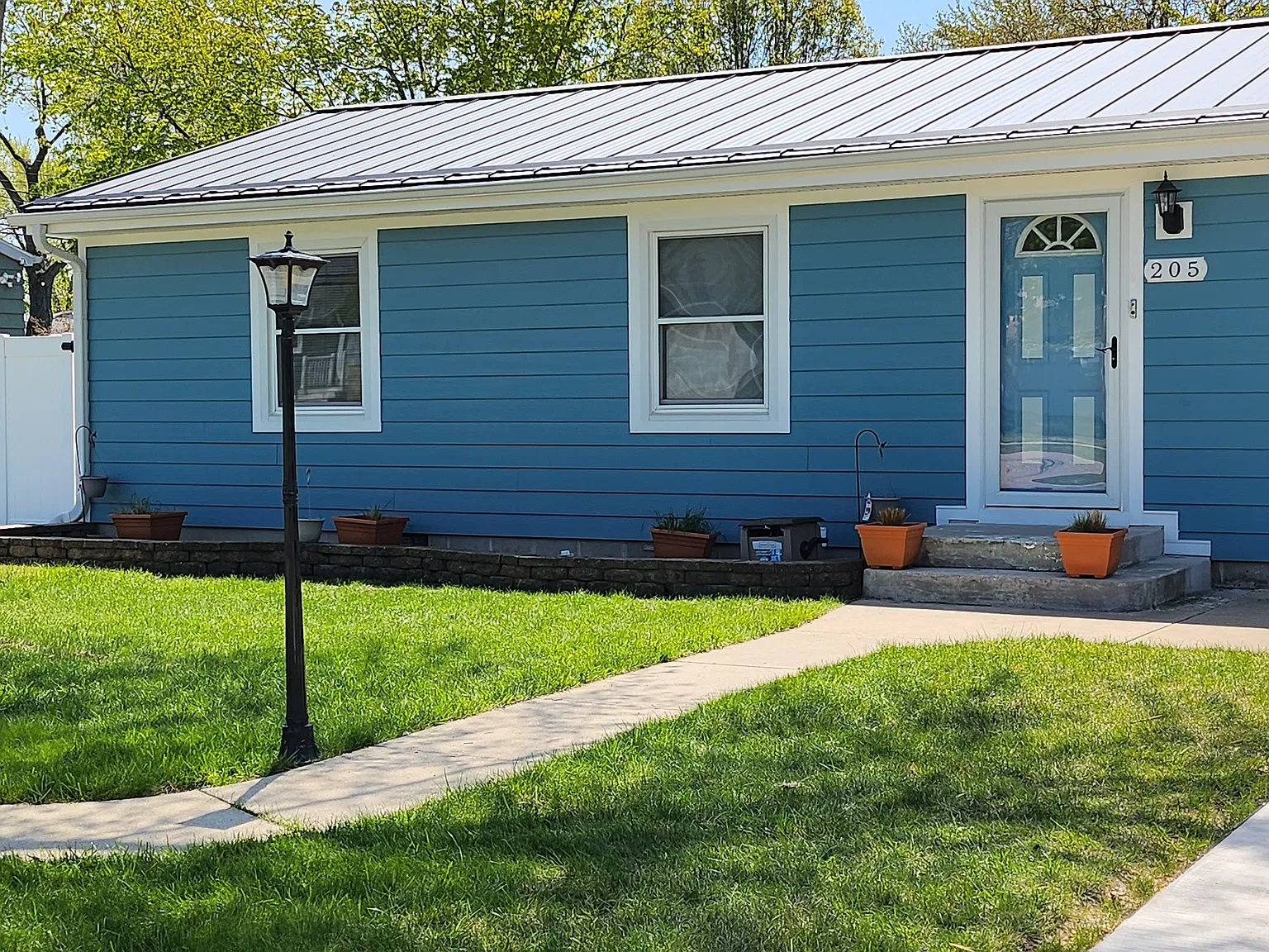 205 Lake Hills Rd — Photo 2