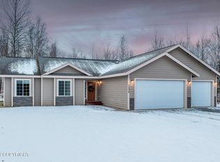 7236 W Midnight Sun Cir, Wasilla, AK 99654
